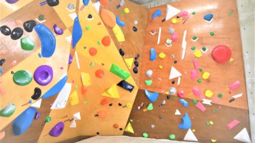 大阪府のクライミング施設「クライミングジム TOBITO（トビト）」